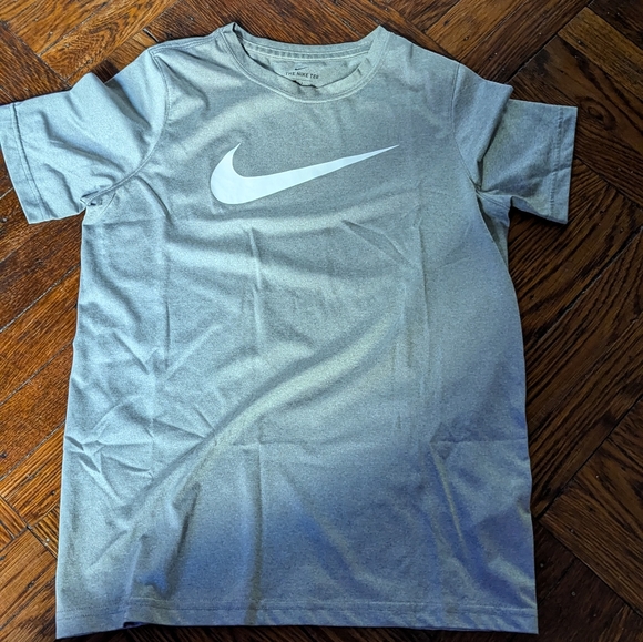 Nike - Picture 1 of 2